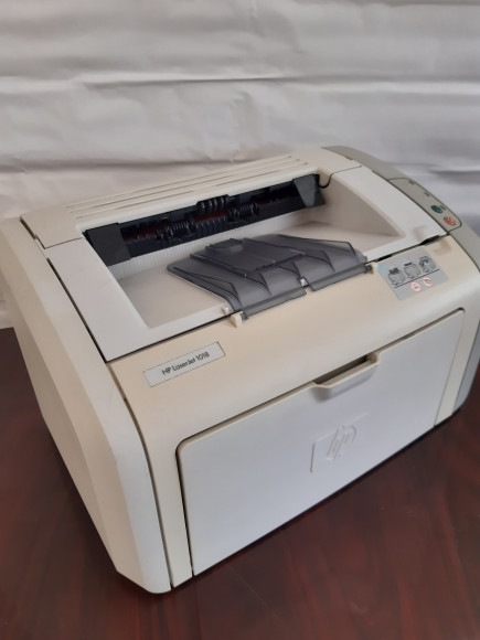 HP LaserJet 1018 1